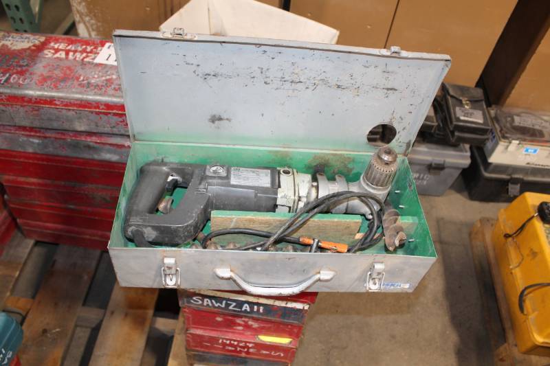 lot 127 image: Black&Decker Heavy Duty Industrial 12in. Right Angle Drill with Case