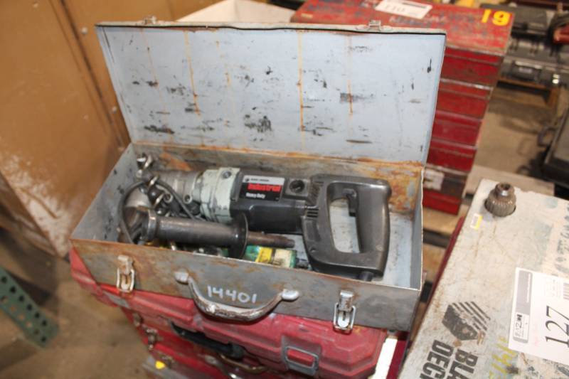 lot 128 image: Black&Decker Heavy Duty Industrial 12in. Right Angle Drill with Case