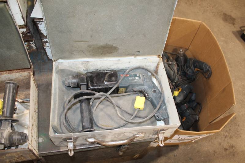 lot 156 image: Bosch Bulldog Hammer Drill with Case