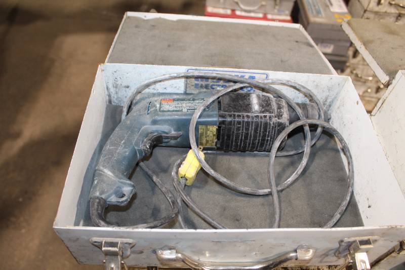lot 162 image: Bosch Bulldog Hammer Drill with Case