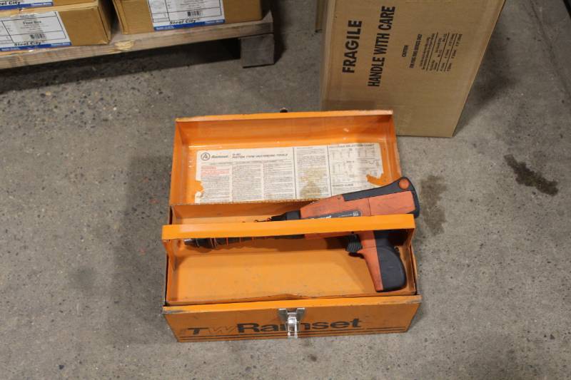 lot 87 image: Ramset D45A Fastener with Case, Accessories