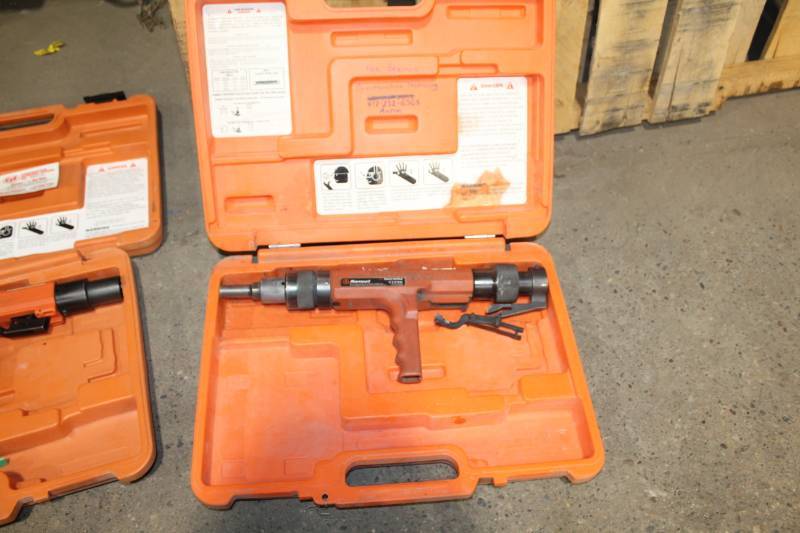 lot 92 image: Ramset Viper Fastener with Case, Accessories