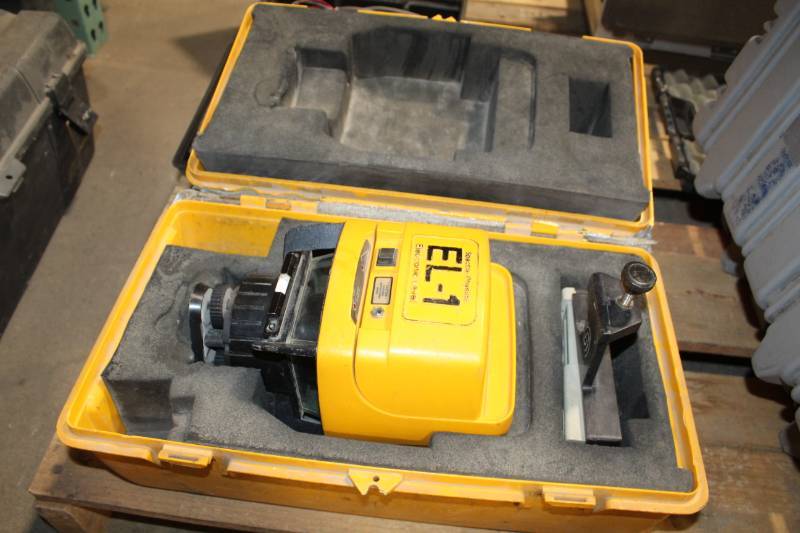 lot 178 image: Spectra-Physics EL-1 Electronic Laser Level with Case