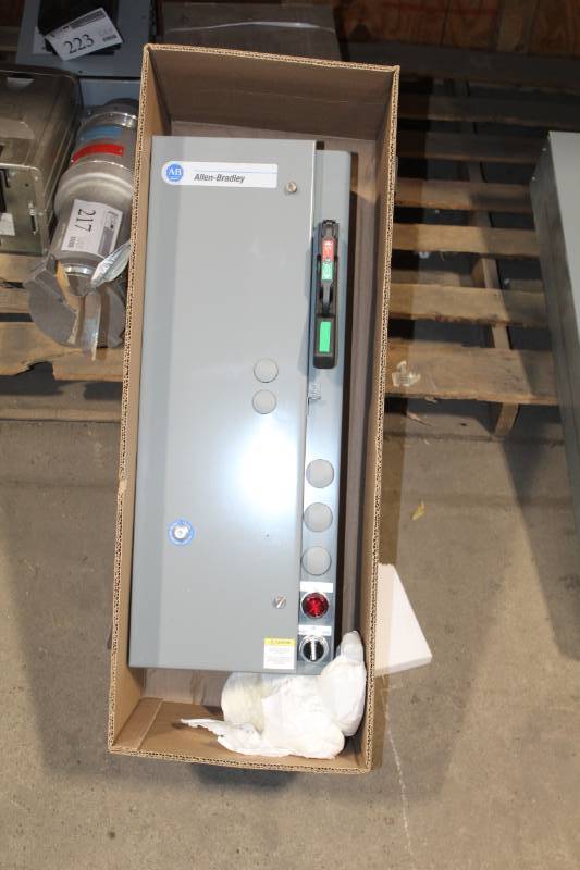 lot 214 image: Allen-Bradley Switch
