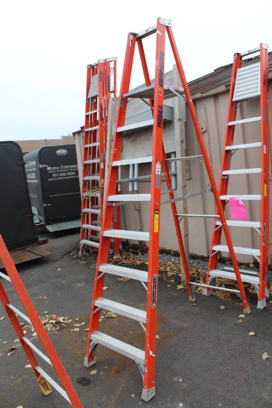 lot 37 image: Lot of (2) Louisville 8ft. Commercial Platform Ladders