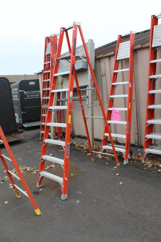 lot 42 image: Lot of (2) Louisville 8ft. Commercial Platform Ladders