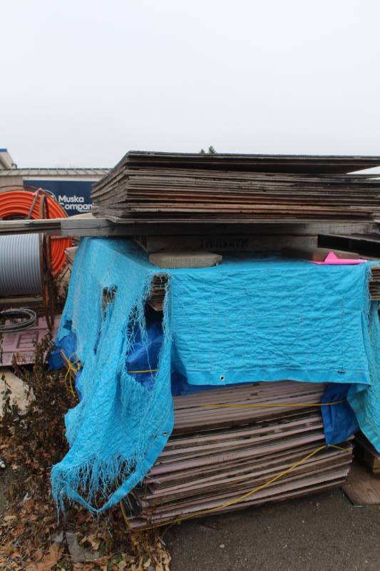 lot 76 image: 34in. Insulation Sheets, 12in. Plywood Sheets