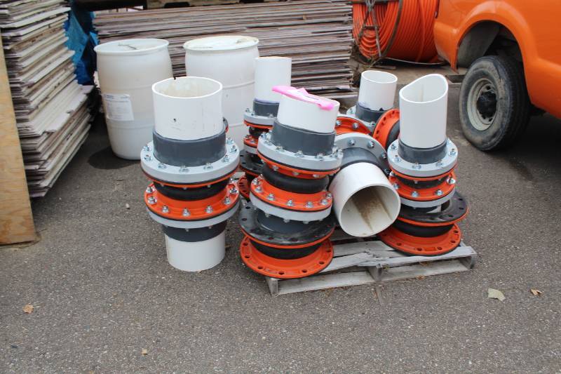 lot 75 image: Commercial Plumbing Fittings
