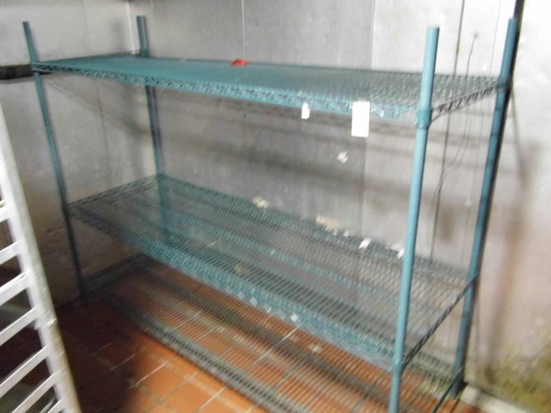 lot 38 image: Green Racking
