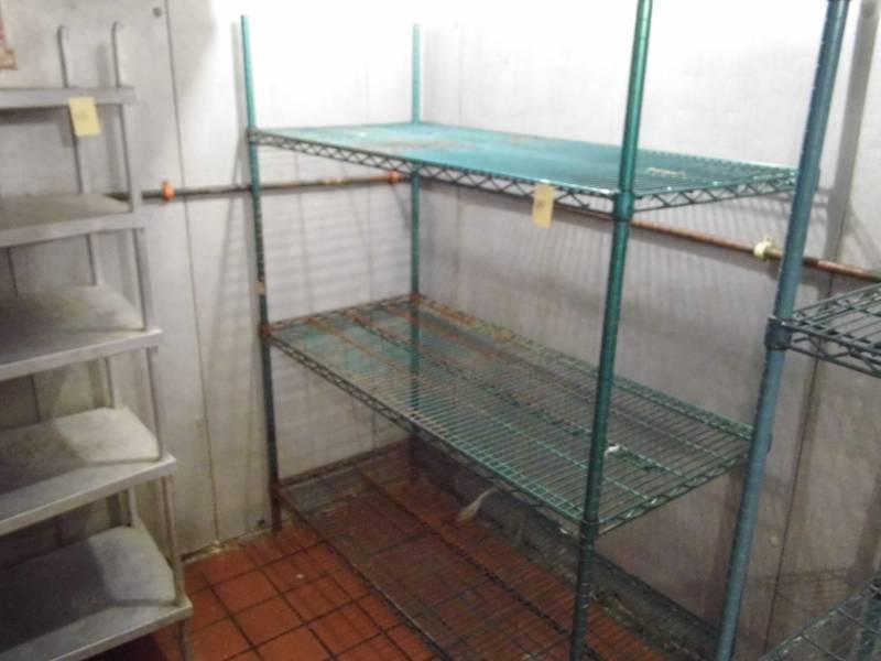 lot 44 image: Green Racking