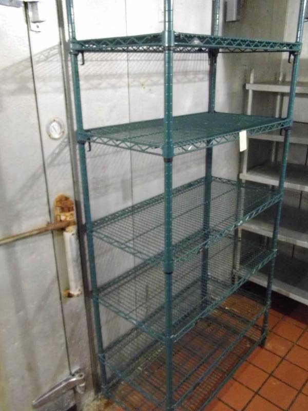 lot 45 image: Green Racking