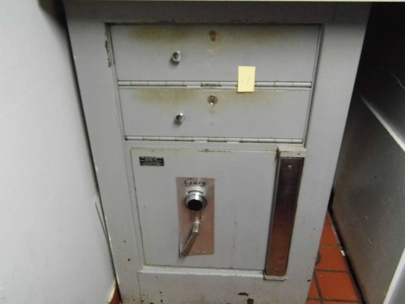 lot 47 image: Safe