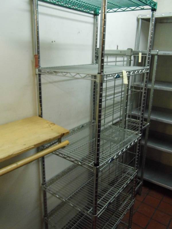 lot 55 image: Metro Rack
