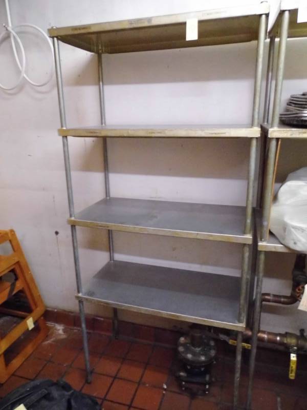 lot 72 image: Metal Rack