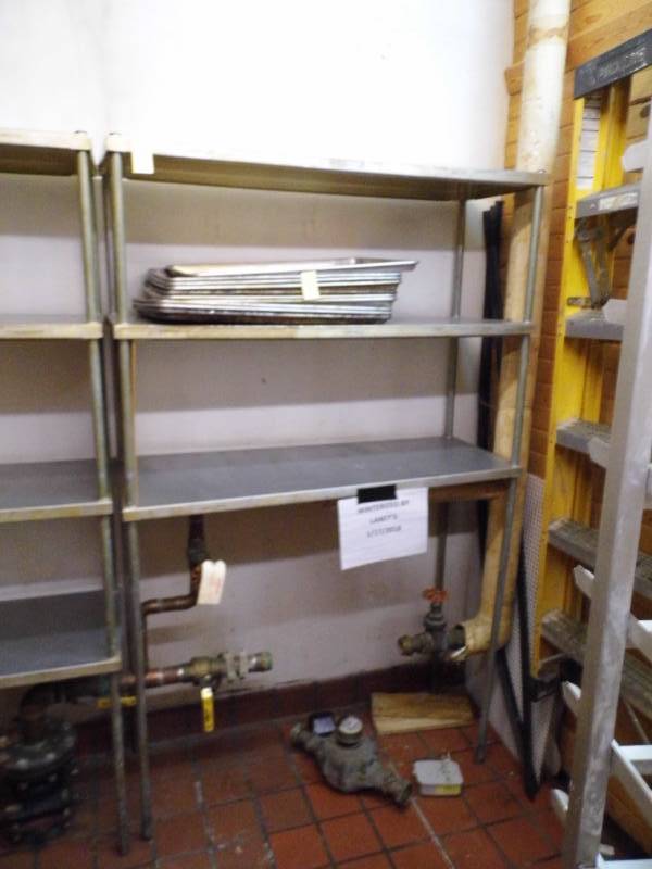 lot 73 image: Metal Rack