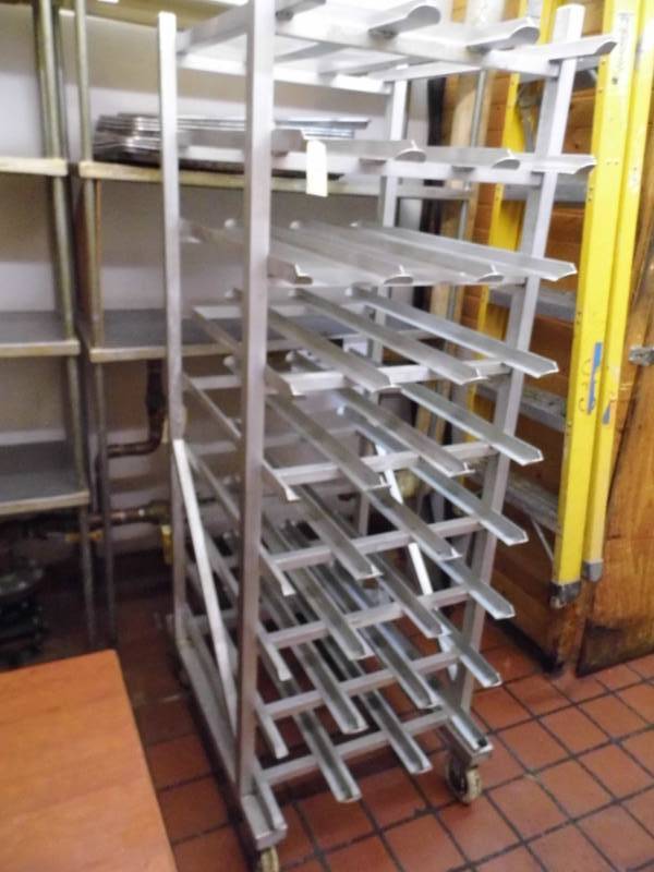 lot 76 image: Can Rack