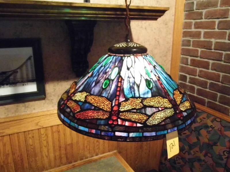 lot 121 image: Dragon Fly Hanging Lamp