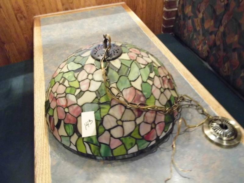 lot 143 image: Floral Hanging Lamp