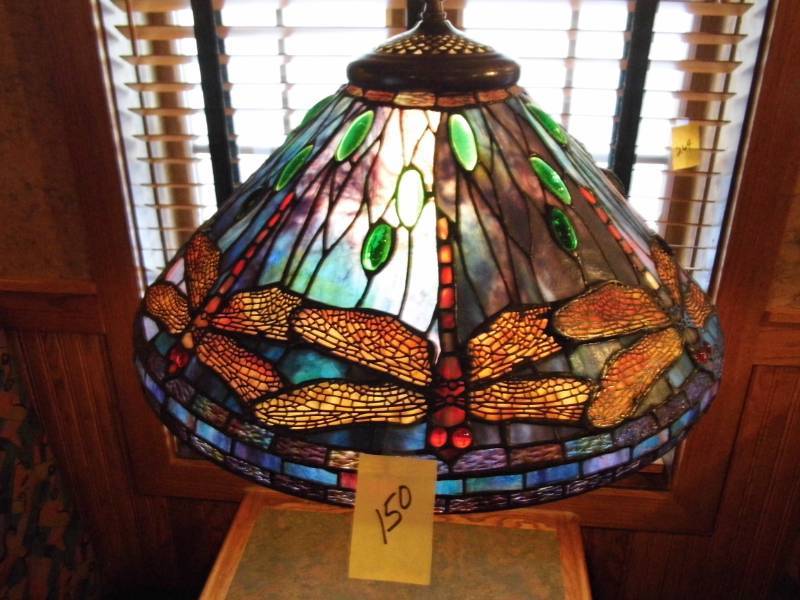 lot 150 image: Dragon Fly Hanging Lamp
