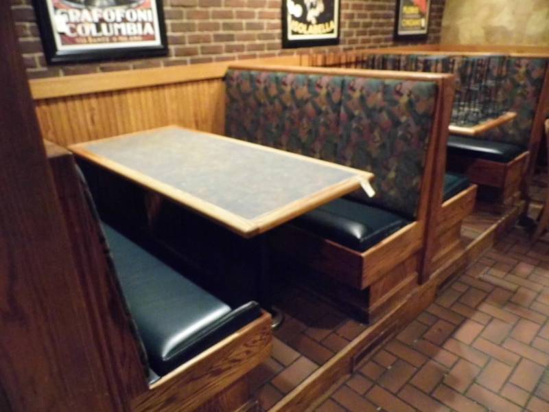 lot 252 image: 2 Booths