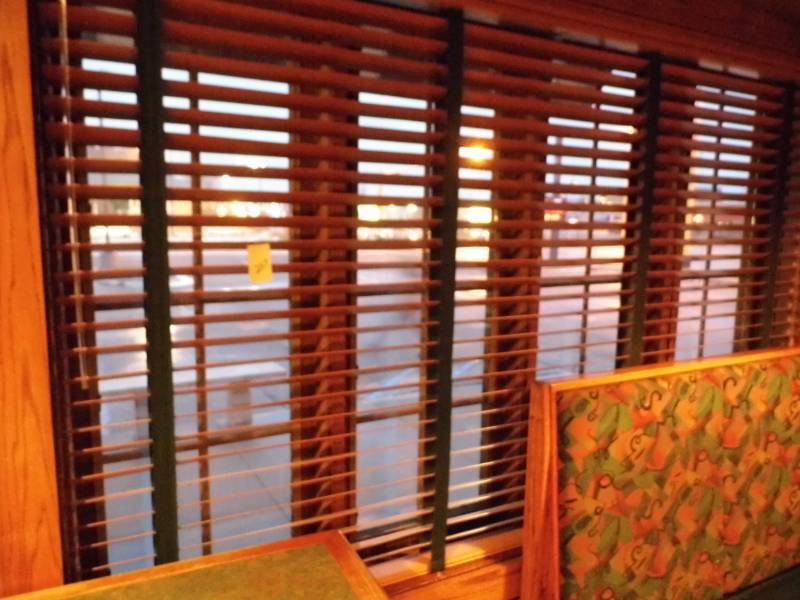 lot 257 image: Wooden Blinds