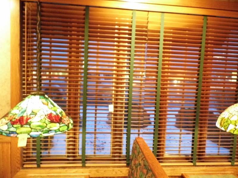 lot 263 image: Wooden Blinds - 2 Sets