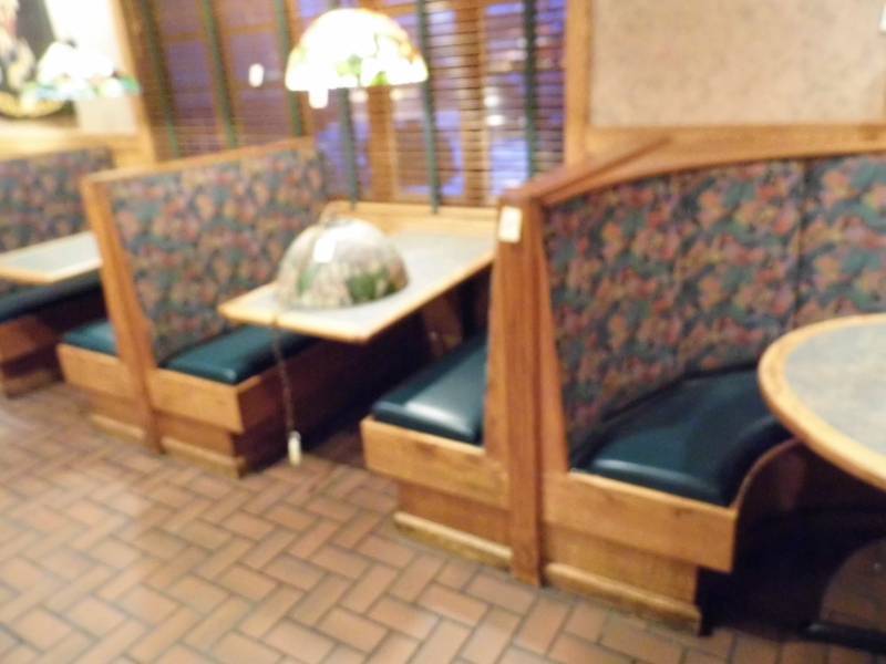 lot 268 image: 3 Booths Plus Corner Booth