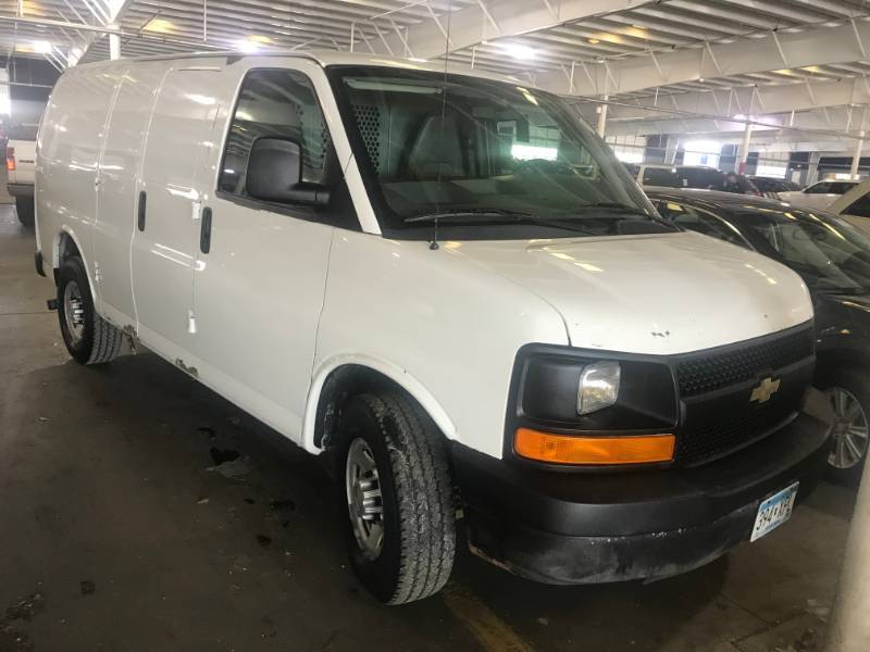 2010 Chevrolet G2500 Cargo Van