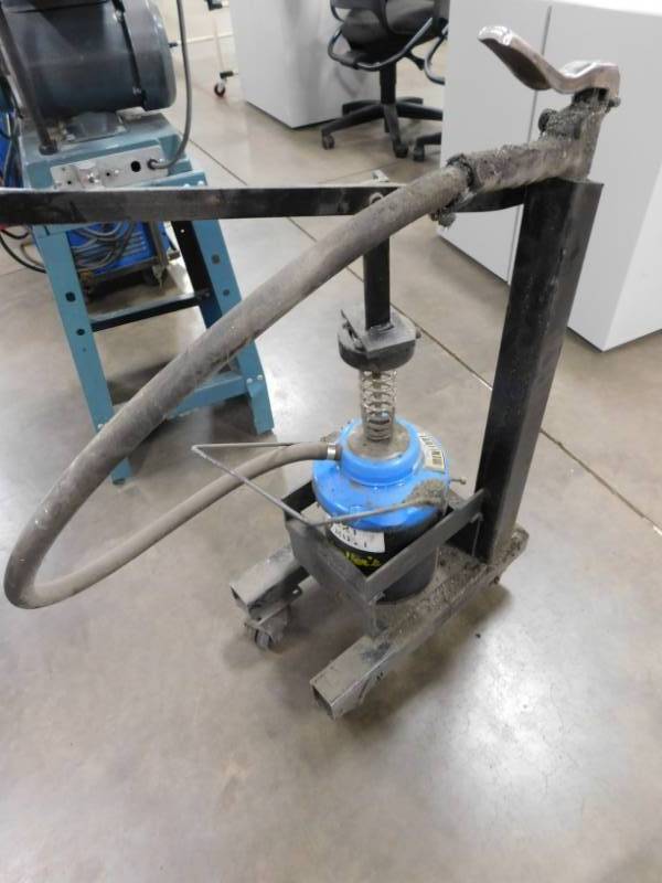 Macnaught Rolling Mini Lube Grease Gun