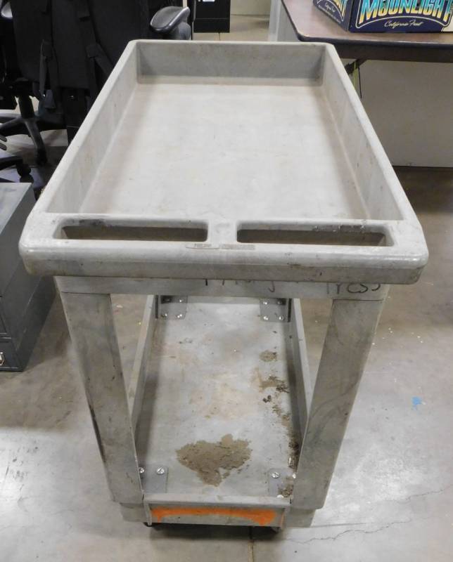 Rubbermaid Rolling Utility Cart - 18(w) x 31