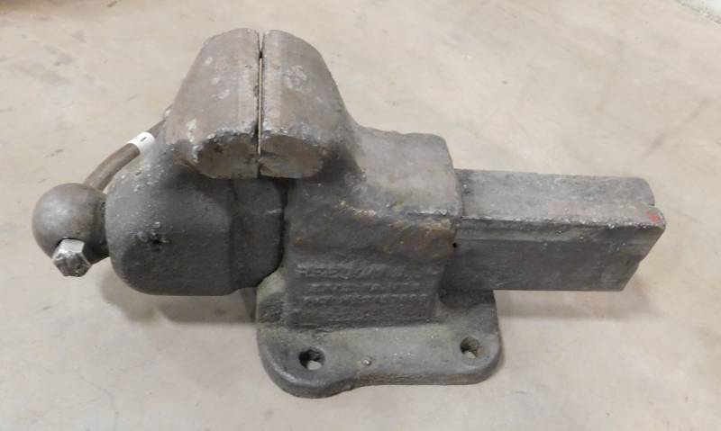 3 12 Bench Vise
