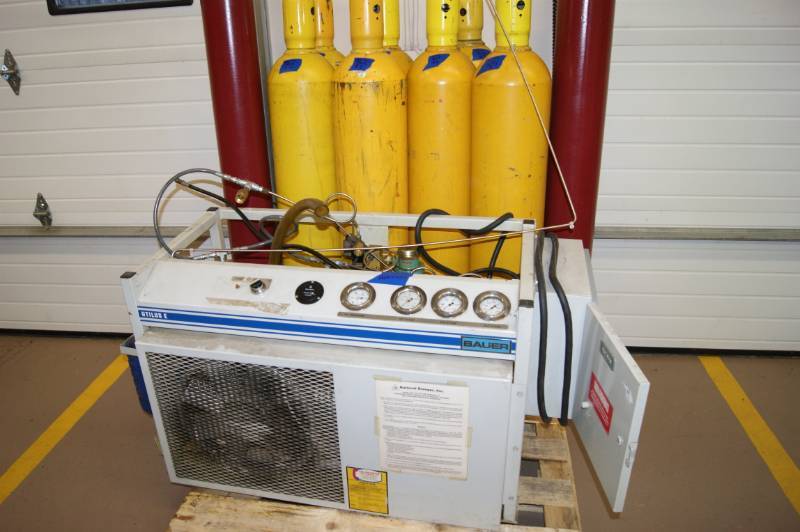 BAUER Breathing Air Purification System - UTILUS E Series w3 tanks