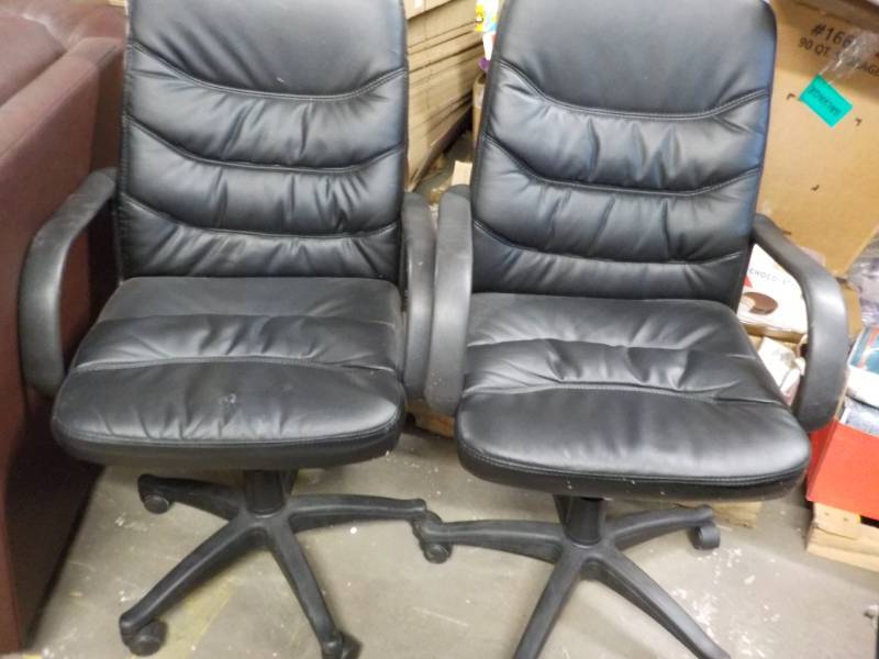 Set of 2 Office Chairs...