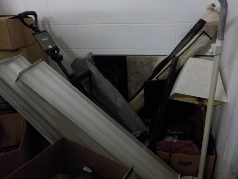 Corner of unclaimed items see all ...
