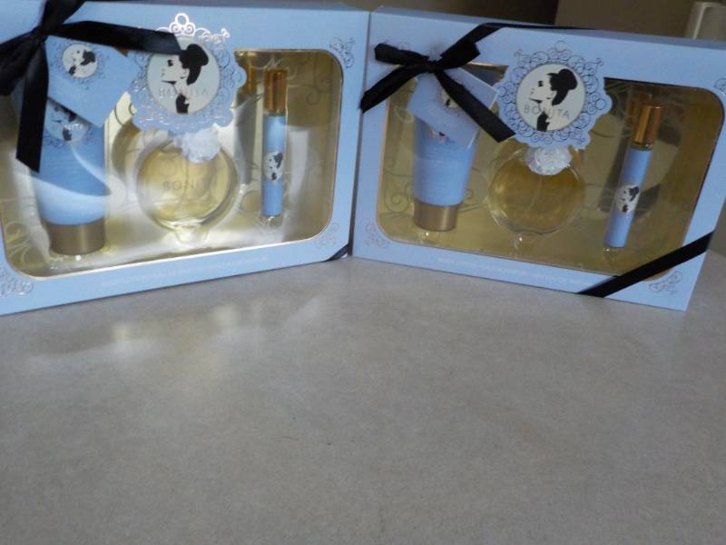 set of 2 Ariana Grande Fragrance Gi...