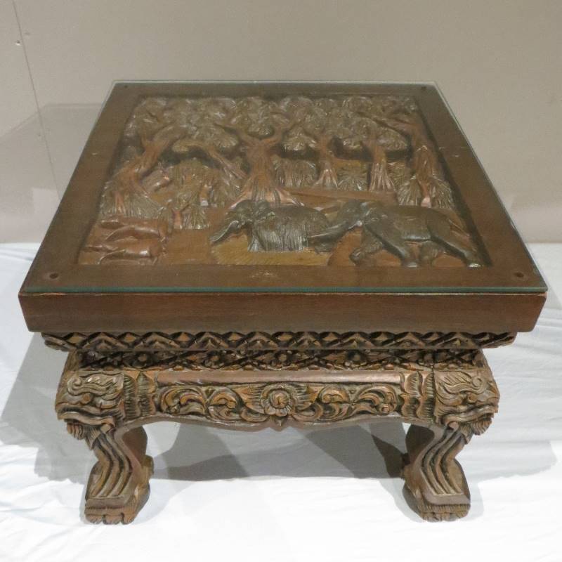lot 3 image: Hand Carved Elephant Side Table