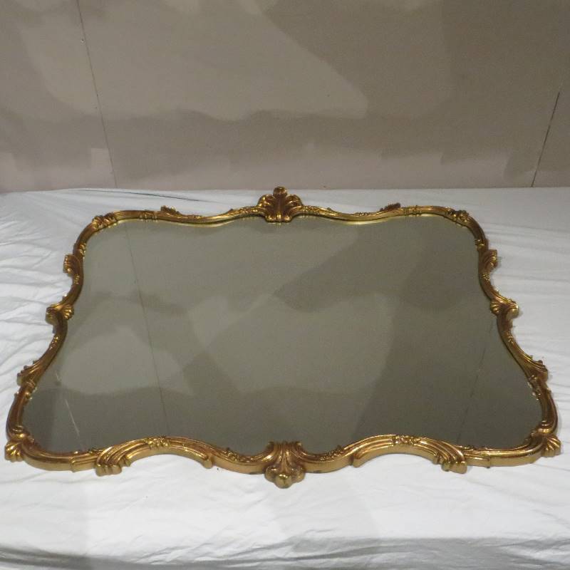 lot 5 image: Gold Framed Mirror