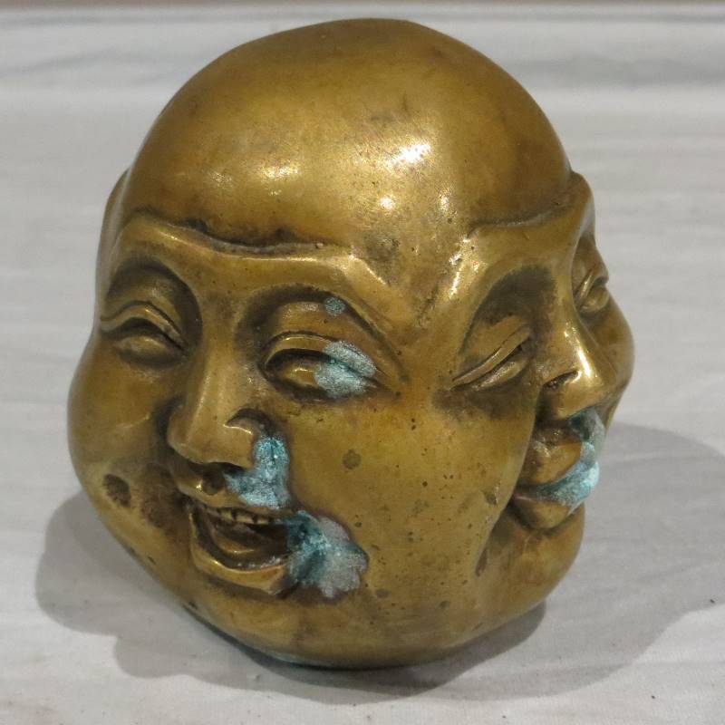 lot 14 image: 4 Sided Brass Buddha Head
