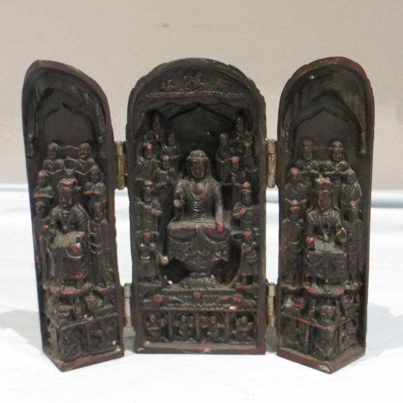 lot 16 image: Fold out Buddha