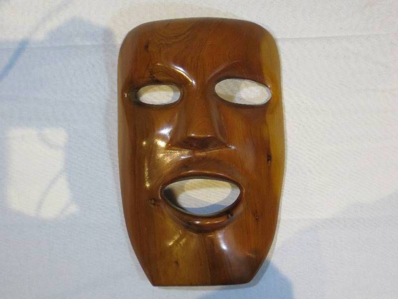 lot 38 image: Wood Mask