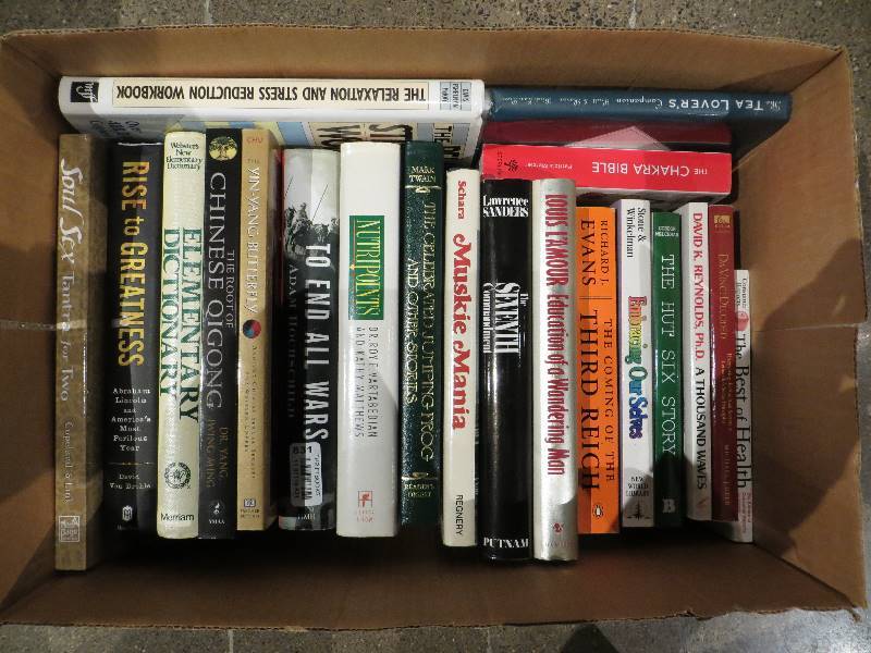 lot 42 image: 20 miscellaneous books in box