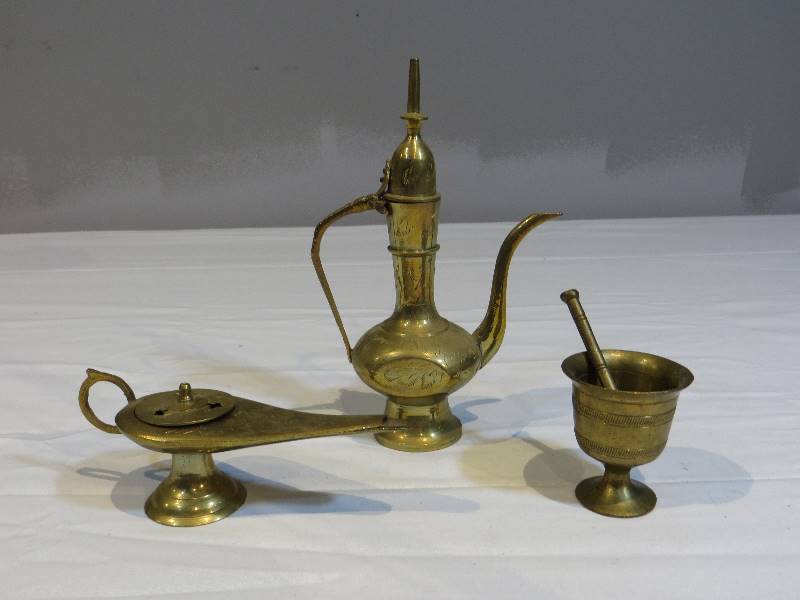 lot 53 image: Lot of Decorative Brass
