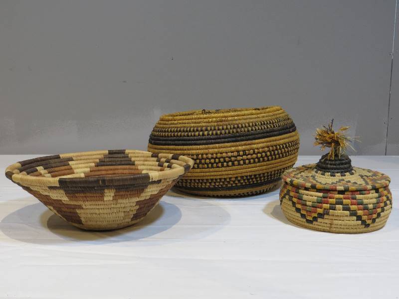 lot 62 image: 3 Decorative Woven Baskets