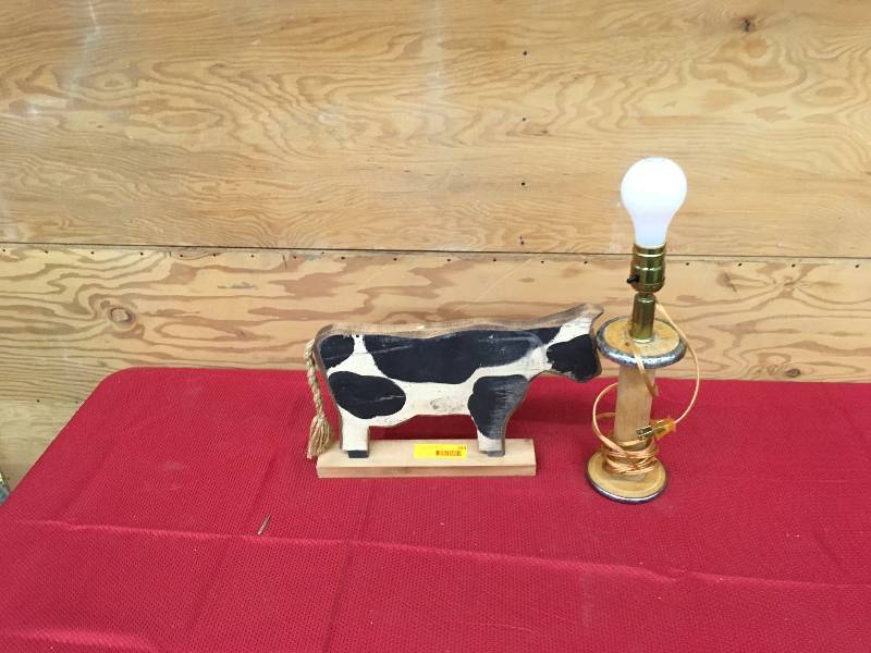 lot 253 image: Wooden Cow & Lamp