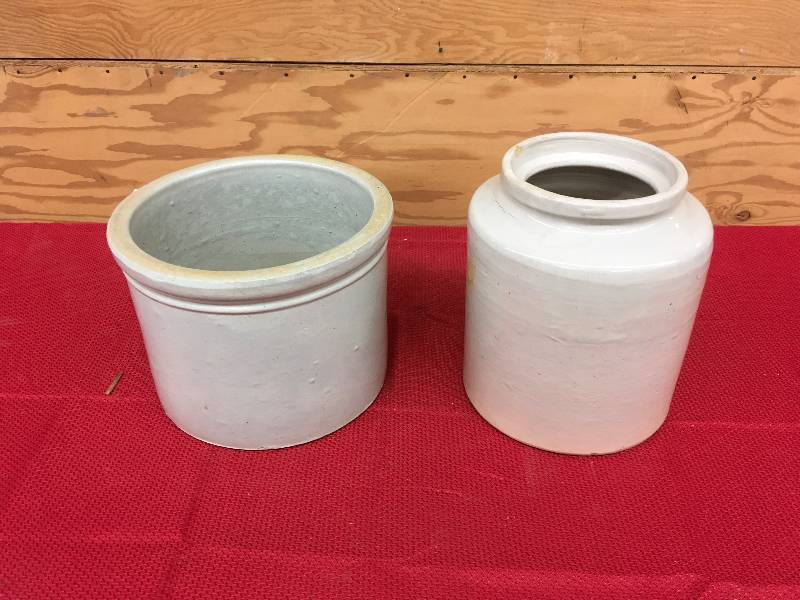 lot 254 image: Pottery Bowls