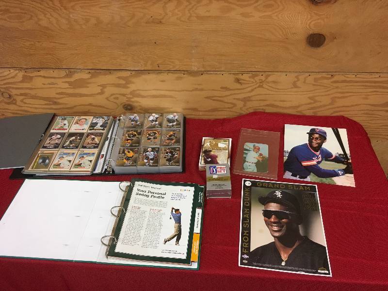 lot 283 image: Sports Memorbilia