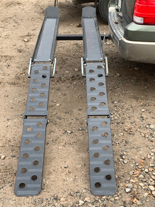 lot 5 image: VersaHaul Receiver-Mount Cargo Carrier