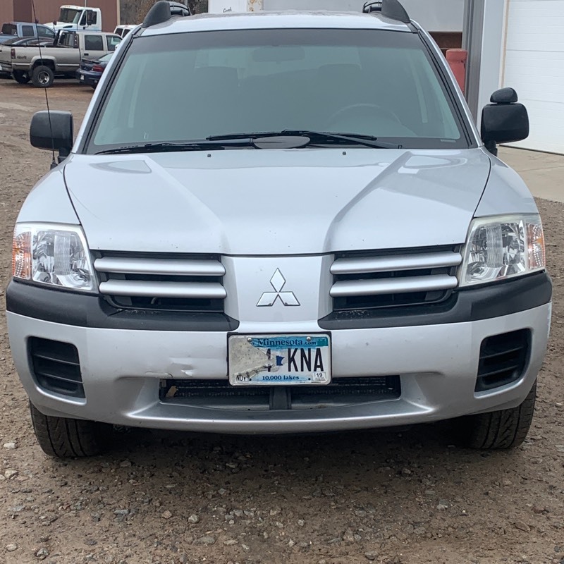 lot 3 image: 2005 Mitsubishi Endeavor LS