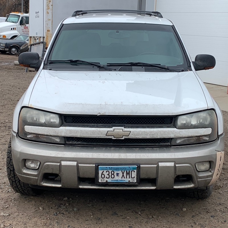 lot 2 image: 2003 Chevrolet Trailblazer LTZ