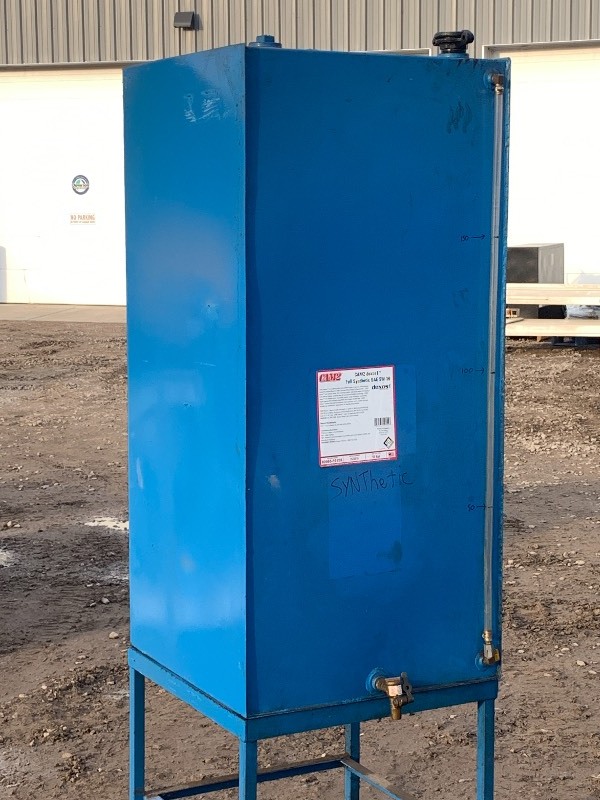 lot 3-B image: 200-Gallon Bulk Oil Tank